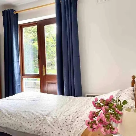 Fionas Thatched Eile Tatil Evi *