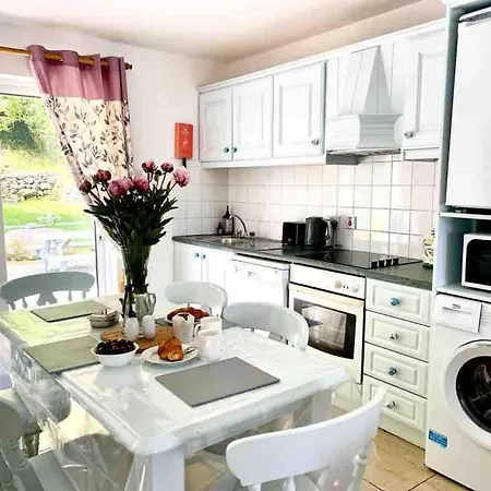 Fionas Thatched Eile * Cill Airne